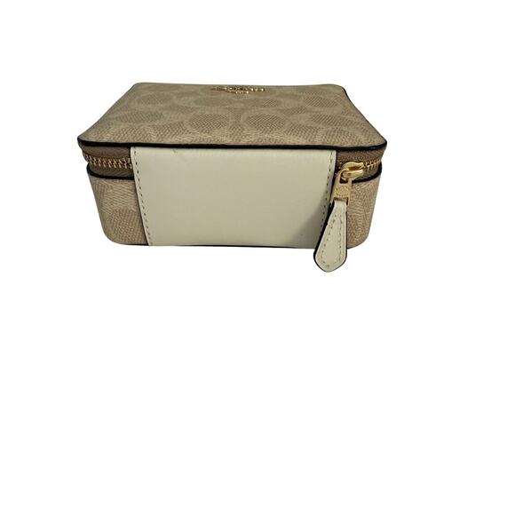 Coach small jewelry case. Mirror inside. Gold hardware. - Picture 5 of 6